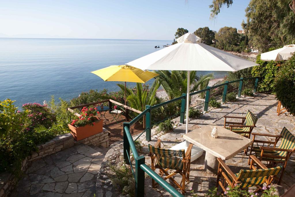 Grekis Beach Hotel And Apartments Petalídhion Eksteriør billede